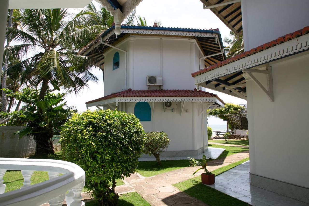 Alma Beach Hotel Weligama Dış mekan fotoğraf