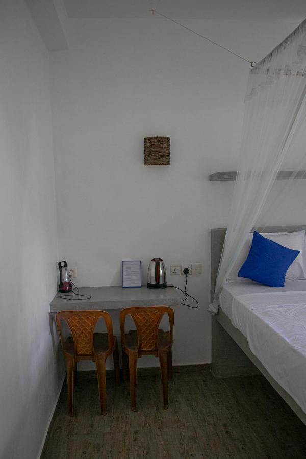Alma Beach Hotel Weligama Dış mekan fotoğraf