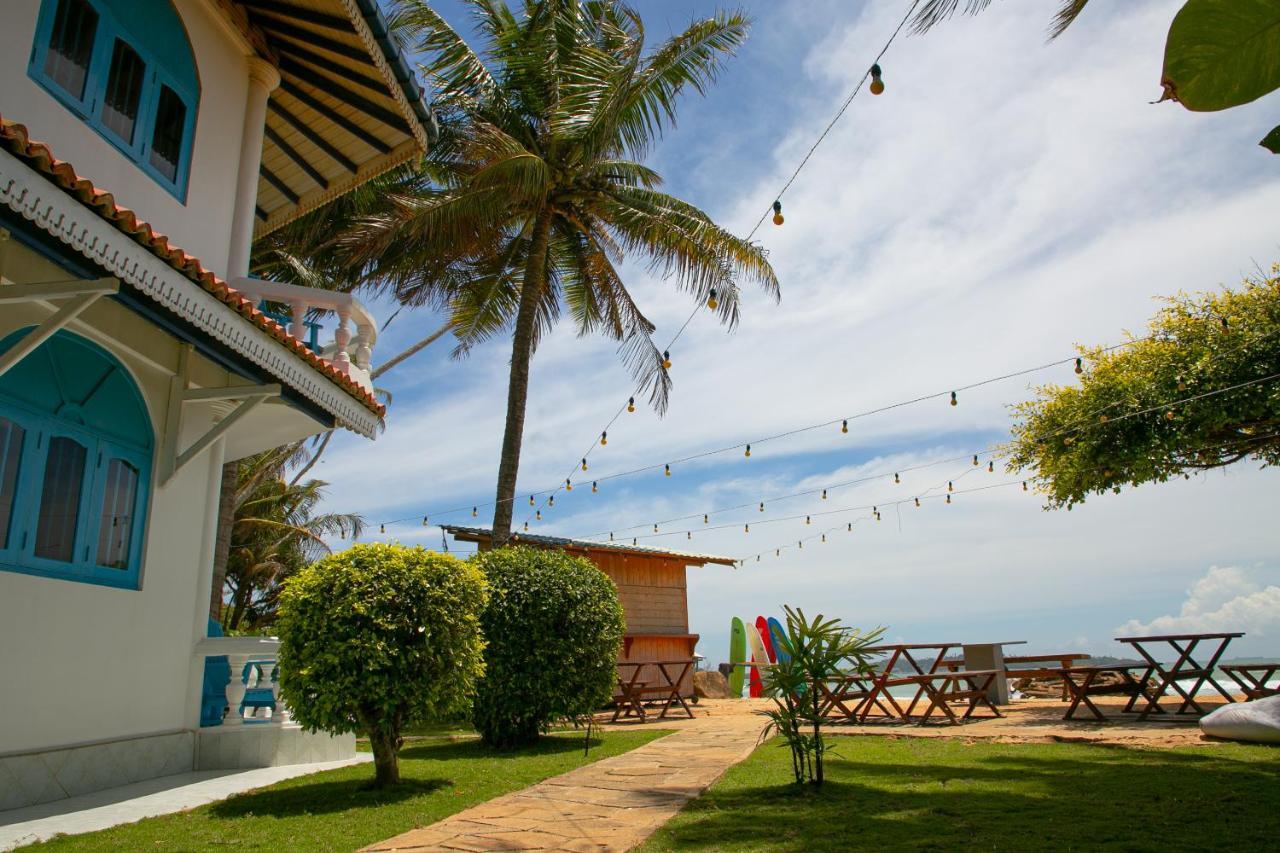Alma Beach Hotel Weligama Dış mekan fotoğraf